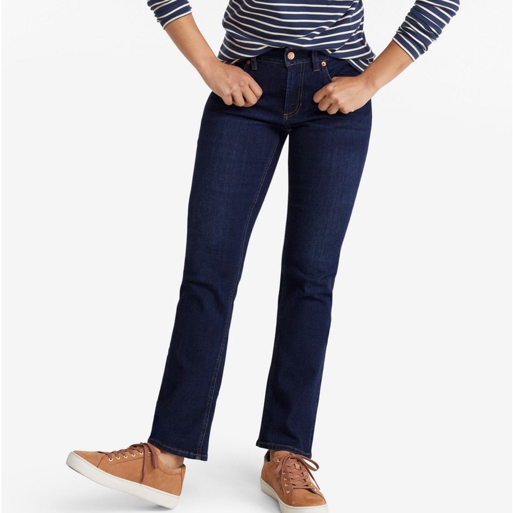 L.L. Bean BeanFlex STRAIGHT LEG FAVORITE FIT Jeans